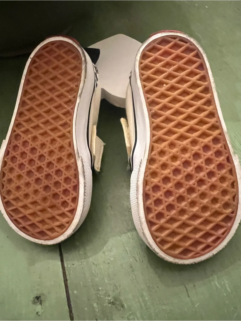 Vans Kids Slip-On Sneakers in Black and White Checkerboard size 4